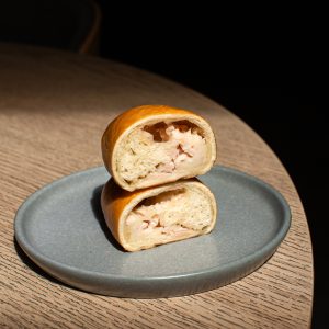 Cachito de pavo y queso gouda